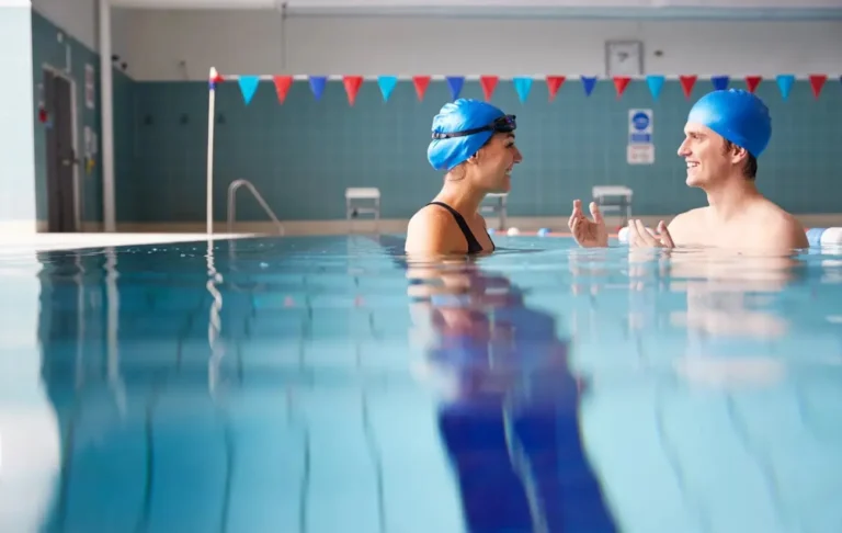 sportowy stroj kapielowy